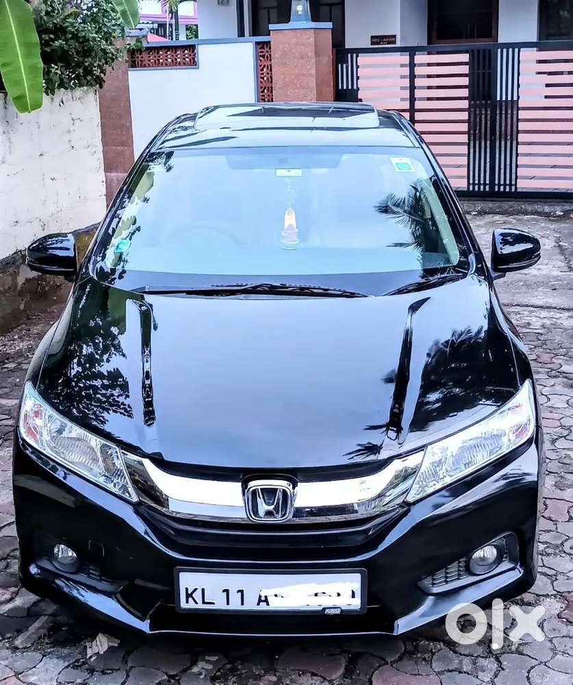 Single Owner Well Maintaned Honda City Automatic With Sunroof