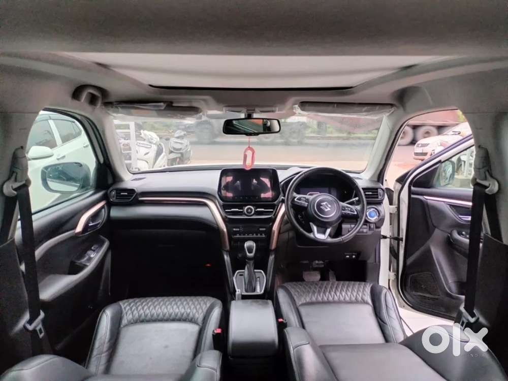 Maruti Suzuki Grand Vitara 1.5 Alpha Plus Intelligent Hybrid Ecvt, 2..
