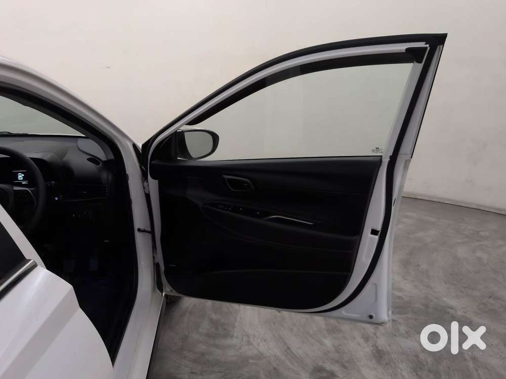 Hyundai New I20 1.2 Asta (o) Mt, 2023, Petrol