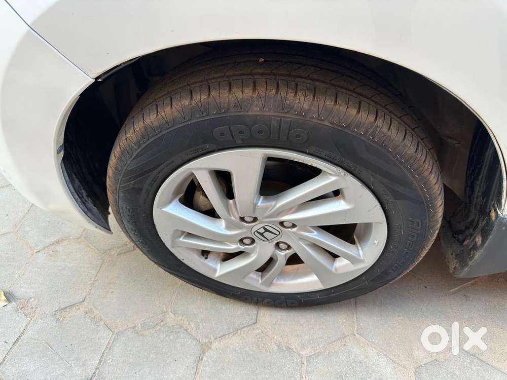 Honda Jazz V Automatic, 2017, Petrol