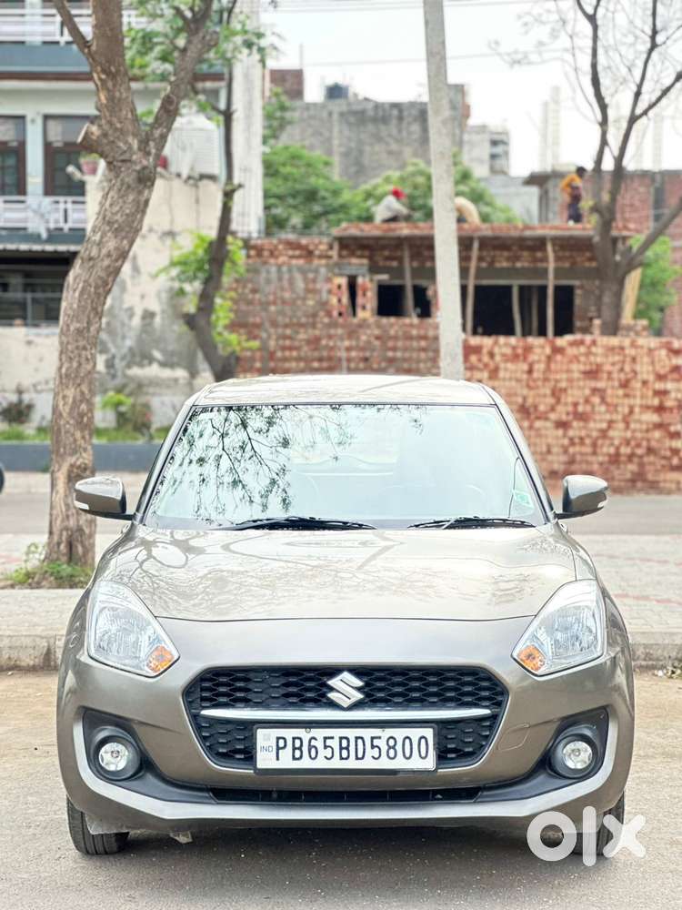 Maruti Suzuki Swift Vxi + Manual, 2022, Petrol