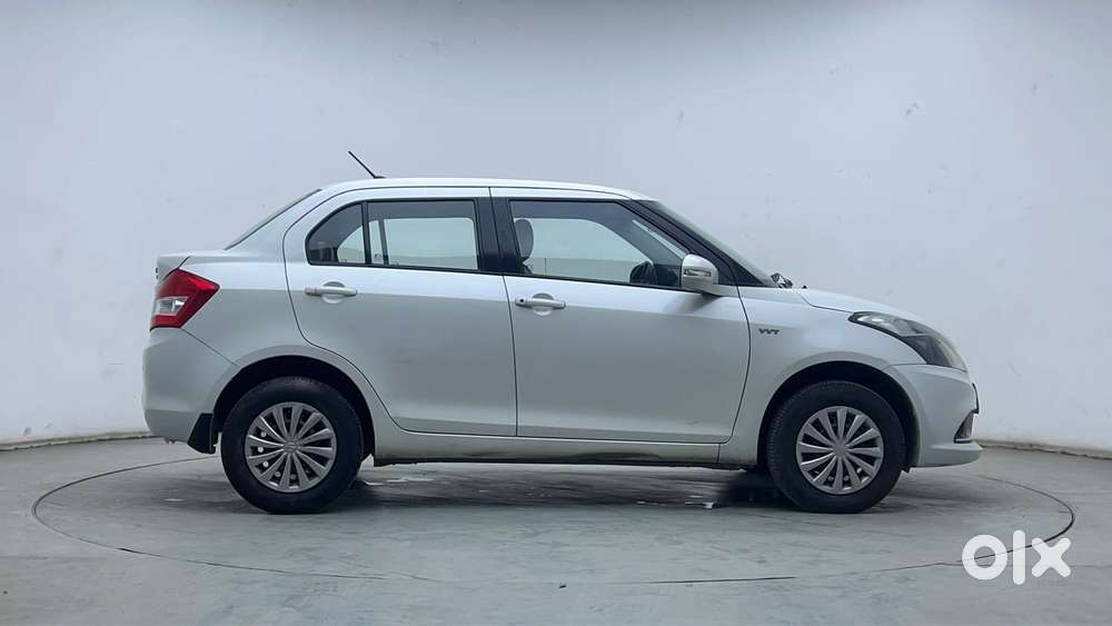 Maruti Suzuki Swift Dzire Amt Vxi, 2017, Petrol