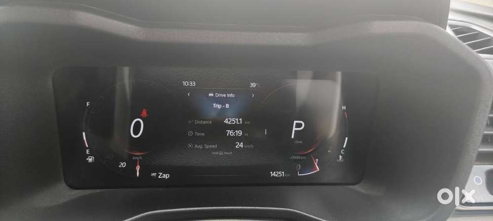 Mahindra Xuv 3xo Ax7l Petrol Mt, 2024, Petrol