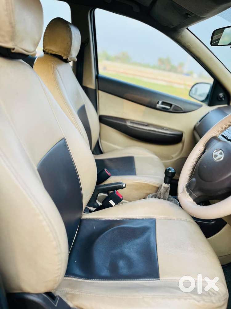 Hyundai I20 Petrol Cvt Magna Executive, 2011, Petrol