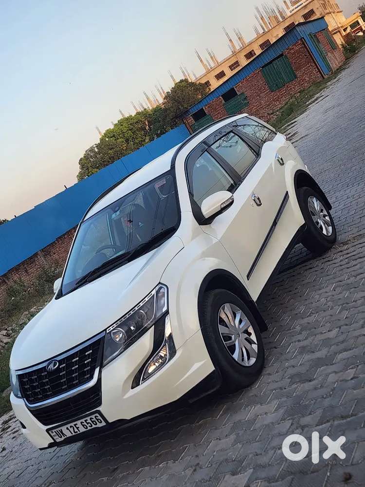 Mahindra Xuv 500
1st Owner 
Push Button Stat