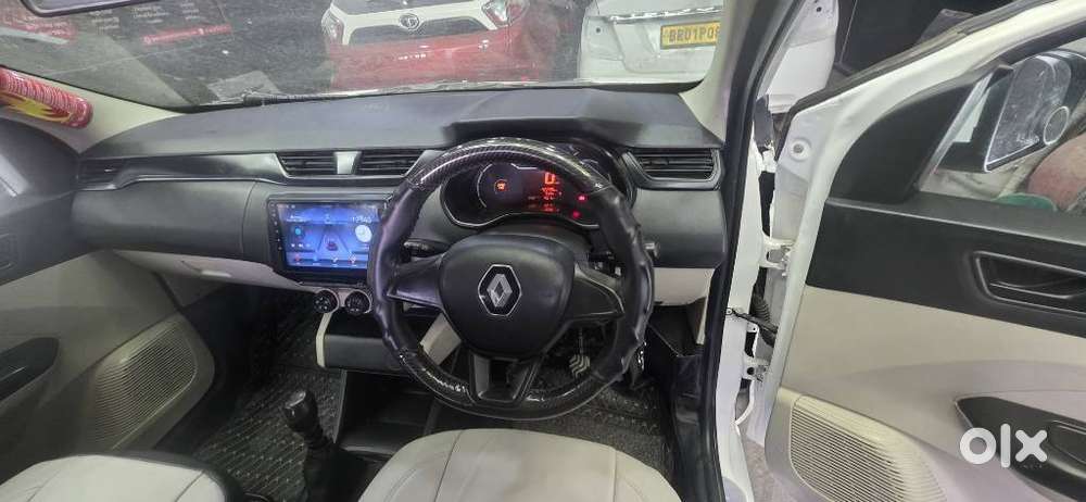 Renault Triber 1.0 Rxe, 2020, Petrol