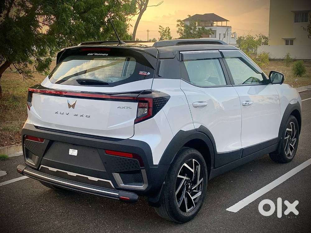 Urgent Sale 6 Months Old Brand New 2026 Mahindra Xuv 3xo Ax7l