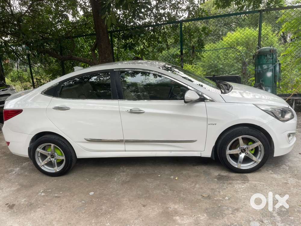 Hyundai Fluidic Verna 2016