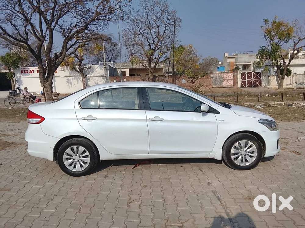Maruti Suzuki Ciaz 2014-2017 At Vxi Plus, 2014, Petrol