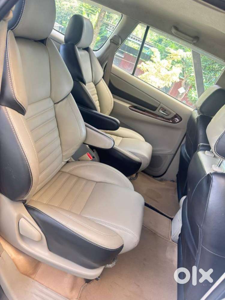 Toyota Innova 2.5 V 7 Str, 2013, Diesel