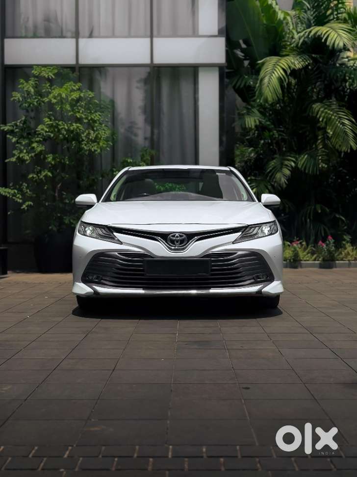 Toyota Camry [2019-ongoing] 2.5 Hybrid, 2019, Cng & Hybrids