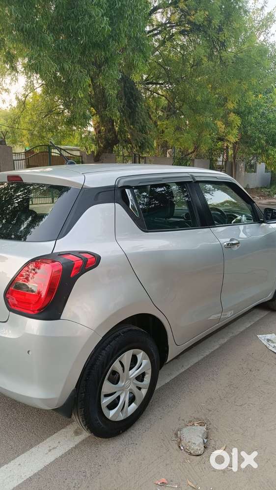 Maruti Suzuki Swift Vxi + Manual, 2023, Petrol