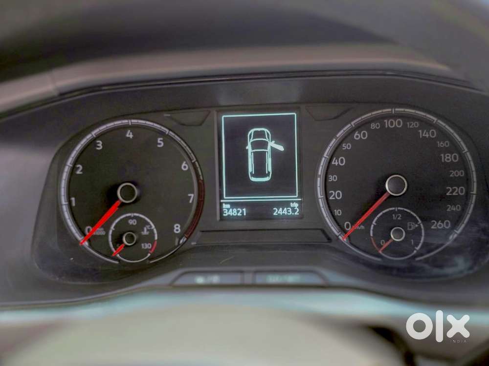 Volkswagen Taigun 1.0 Tsi Highline At, 2023, Petrol