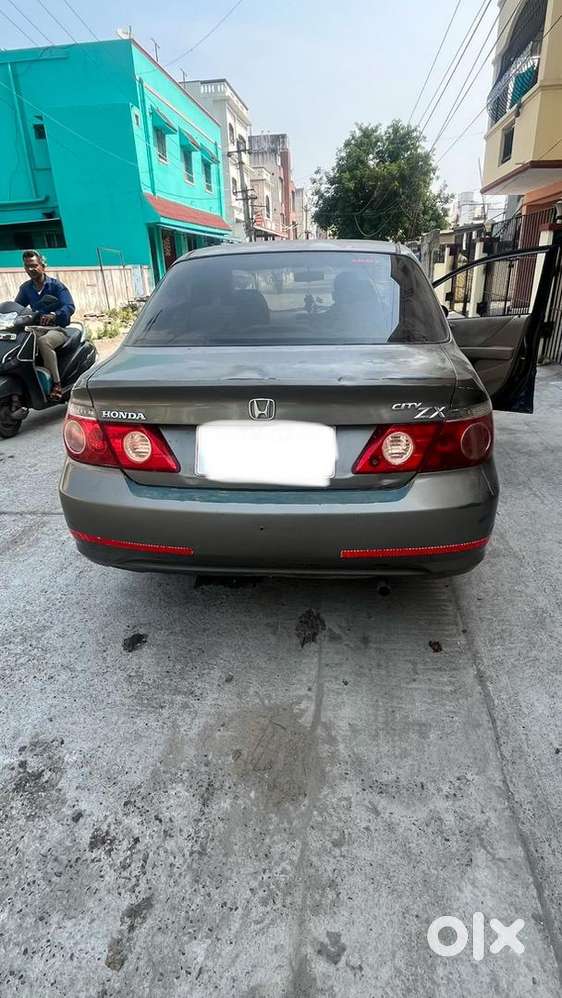 Honda City Zx 2006 Petrol 180000 Km Driven