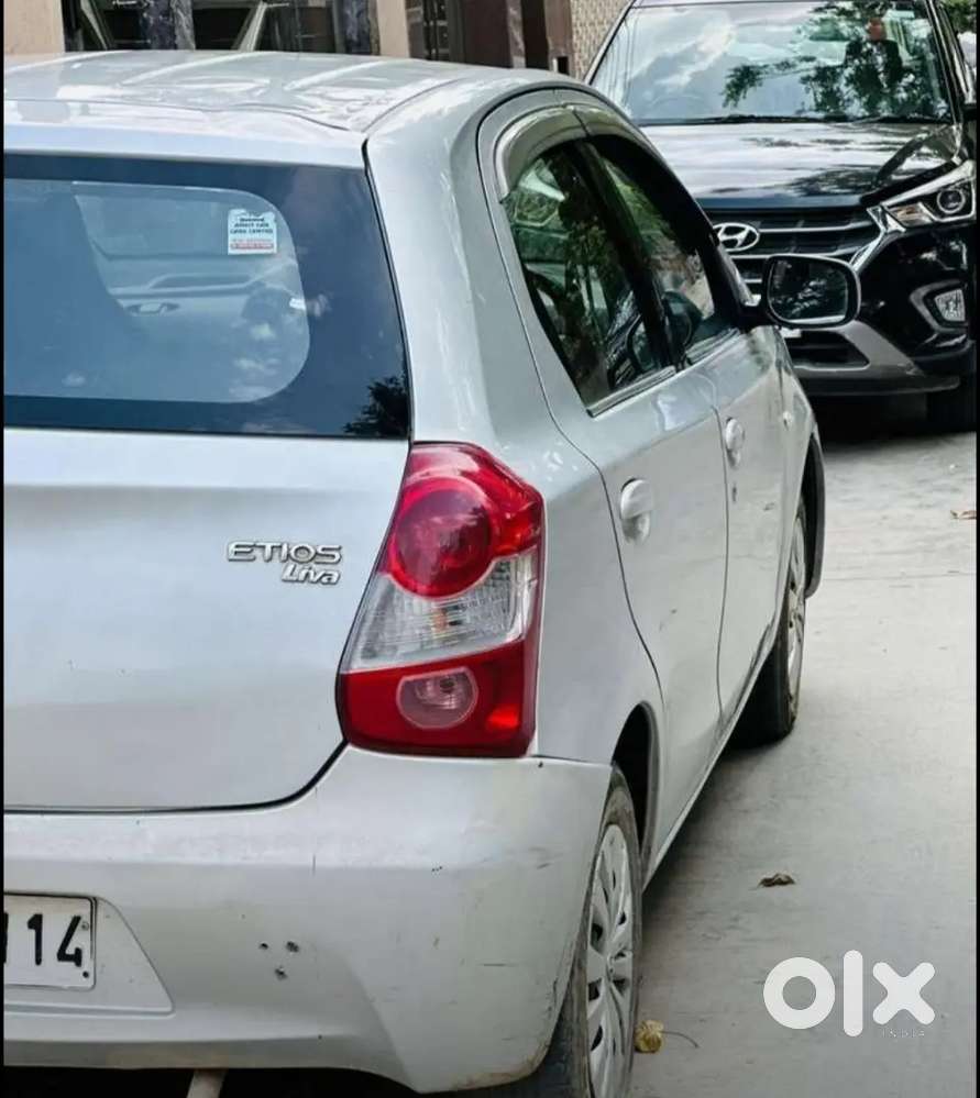 Toyota Etios Liva 2012