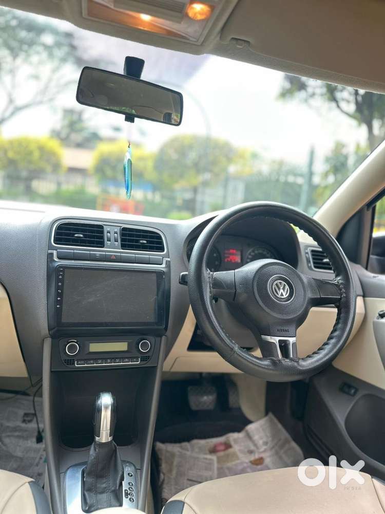 Volkswagen Vento Petrol Highline, 2011, Petrol