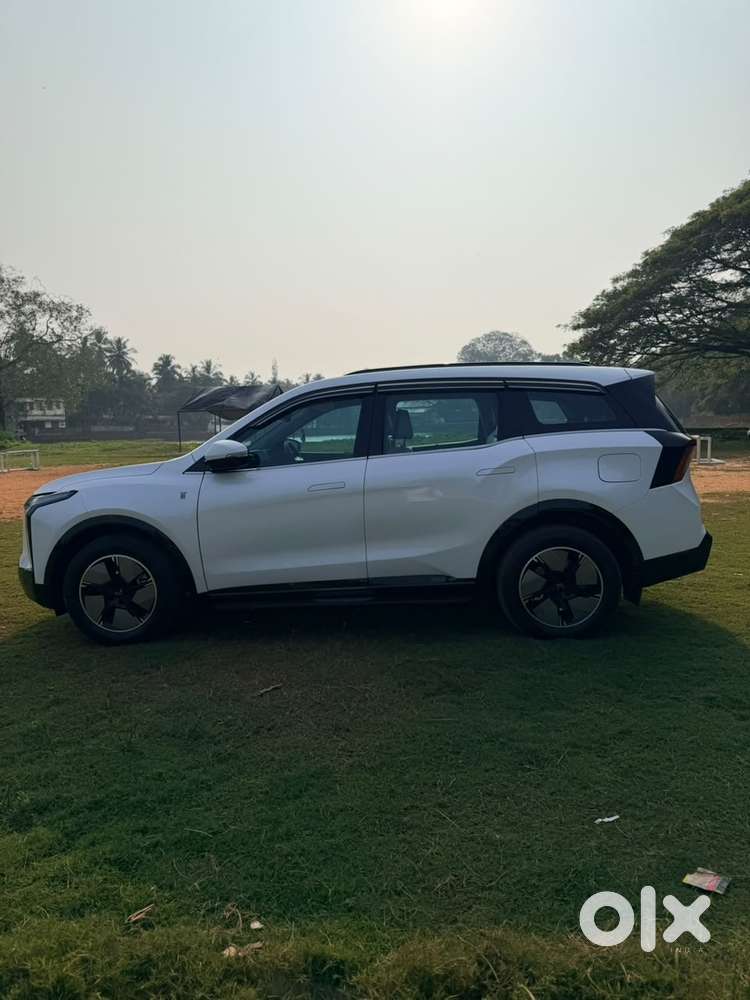Mahindra Xev 9s, 2026, Electric