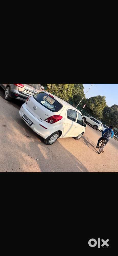 Hyundai I20 1.4 Magna Petrol 2012