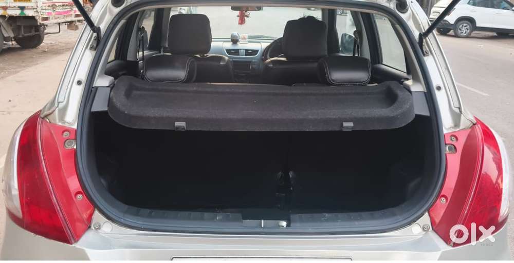 Maruti Suzuki Swift Vxi + Manual, 2017, Petrol