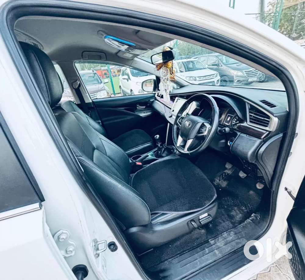 Toyota Innova Crysta [2020-ongoing] 2.4 Zx 7 Str, 2023, Diesel