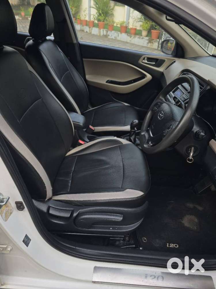Hyundai I20 Sportz 1.2 Bs-iv, 2015, Petrol