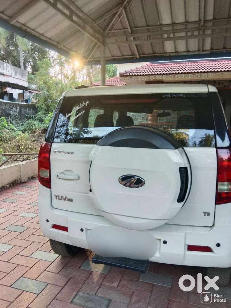 Mahindra Tuv 300 2016 Diesel 200000 Km Driven
