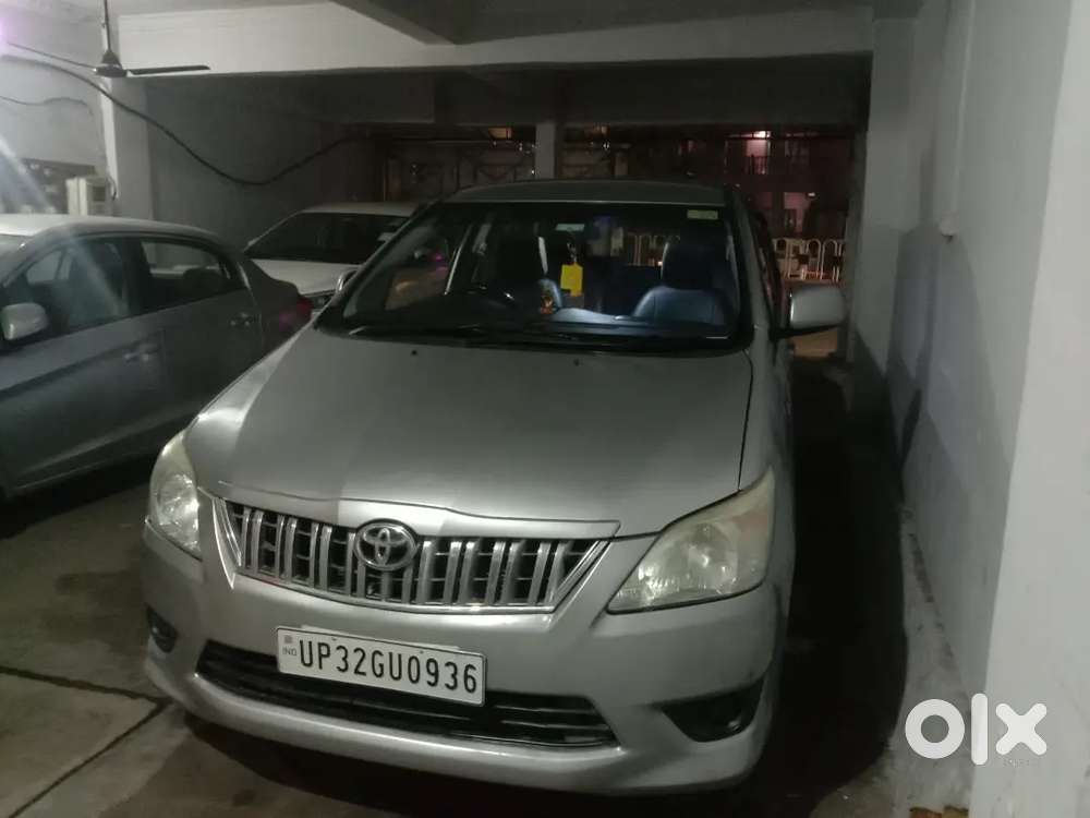 Toyota Innova 2016 Diesel 300000 Km Driven