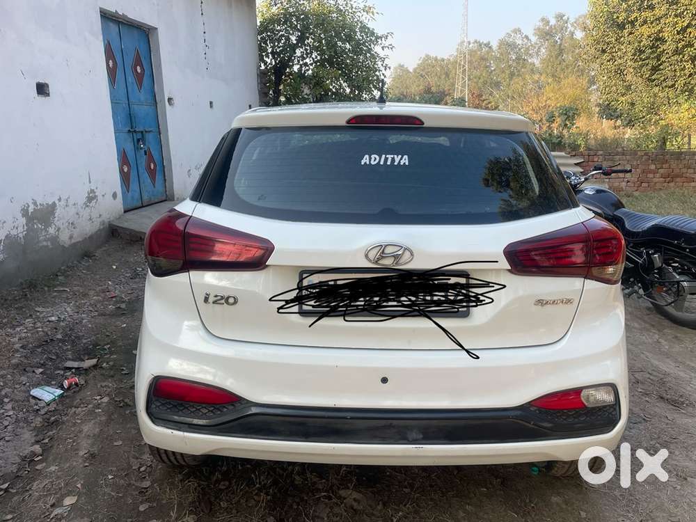 Hyundai  I20 2018 Petrol 70000 Km Driven