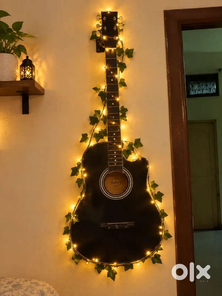 Wall hanging decorative guitar