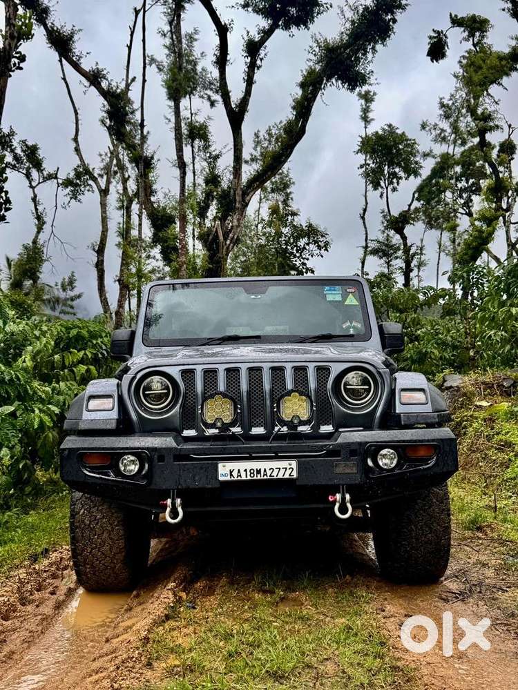Tastefully Modified, Immaculate Condition Mahindra Thar 4x4 M-hawk A/t