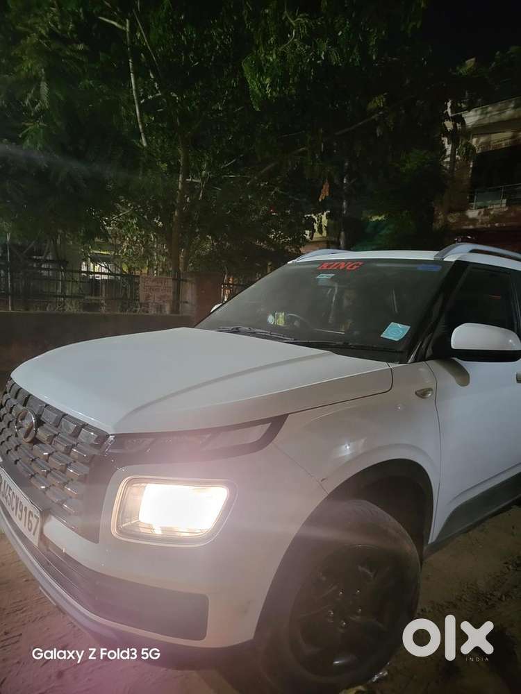 Hyundai Venue Petrol 2023