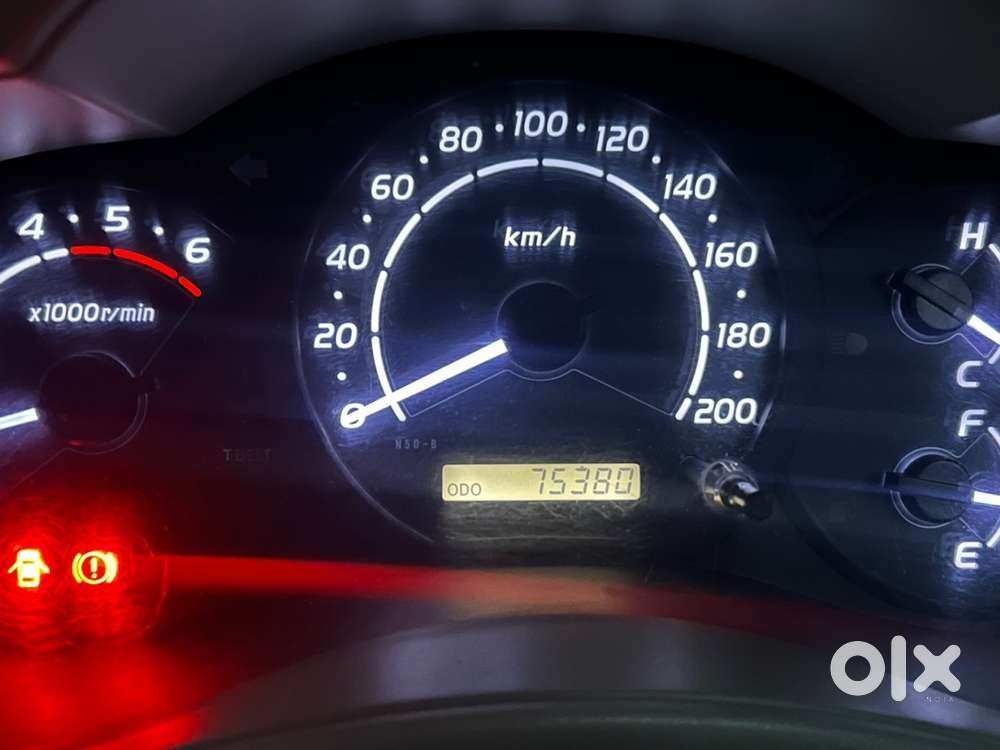 Toyota Innova 2010 Diesel Well Maintained