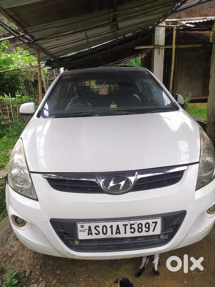 Hyundai I20 2011 Petrol 76000 Km Driven