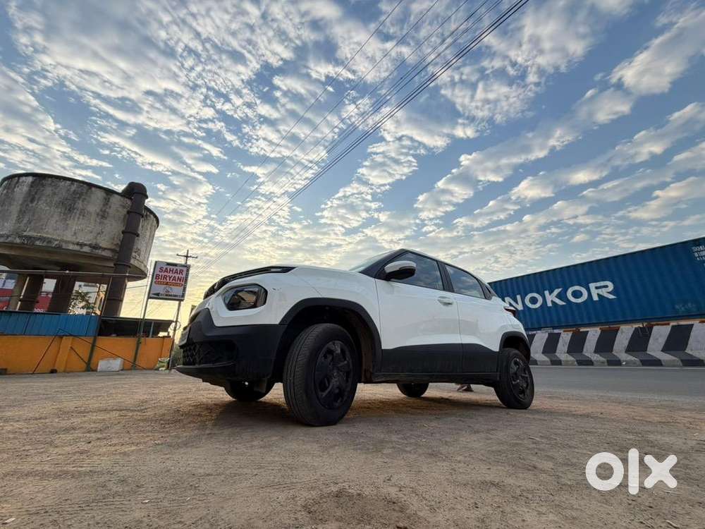 Tata Punch 2025 Petrol 11200 Km Driven