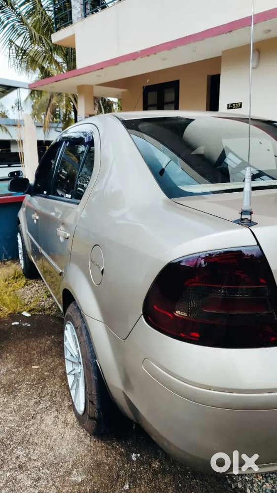 Ford Fiesta 2009 Petrol 152300 Km Driven