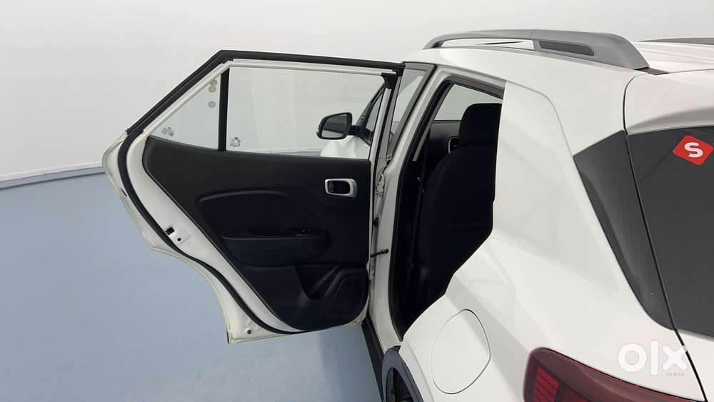 Hyundai Venue Sx Plus Turbo Dct, 2022, Petrol