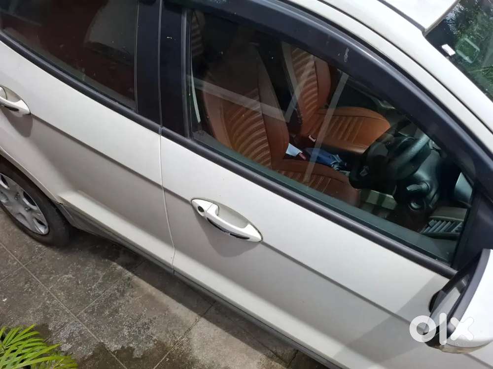 Very Well Maintained. Doctors Car.