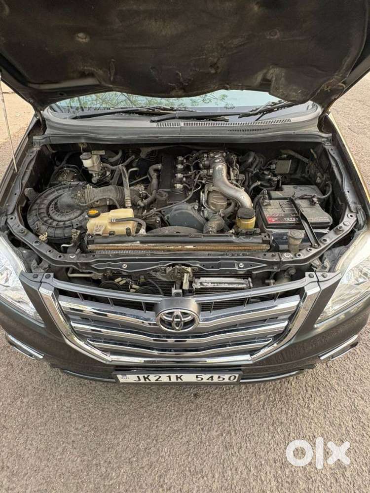 Toyota Innova 2.5 G (diesel) 7 Seater Bs Iv, 2015, Diesel