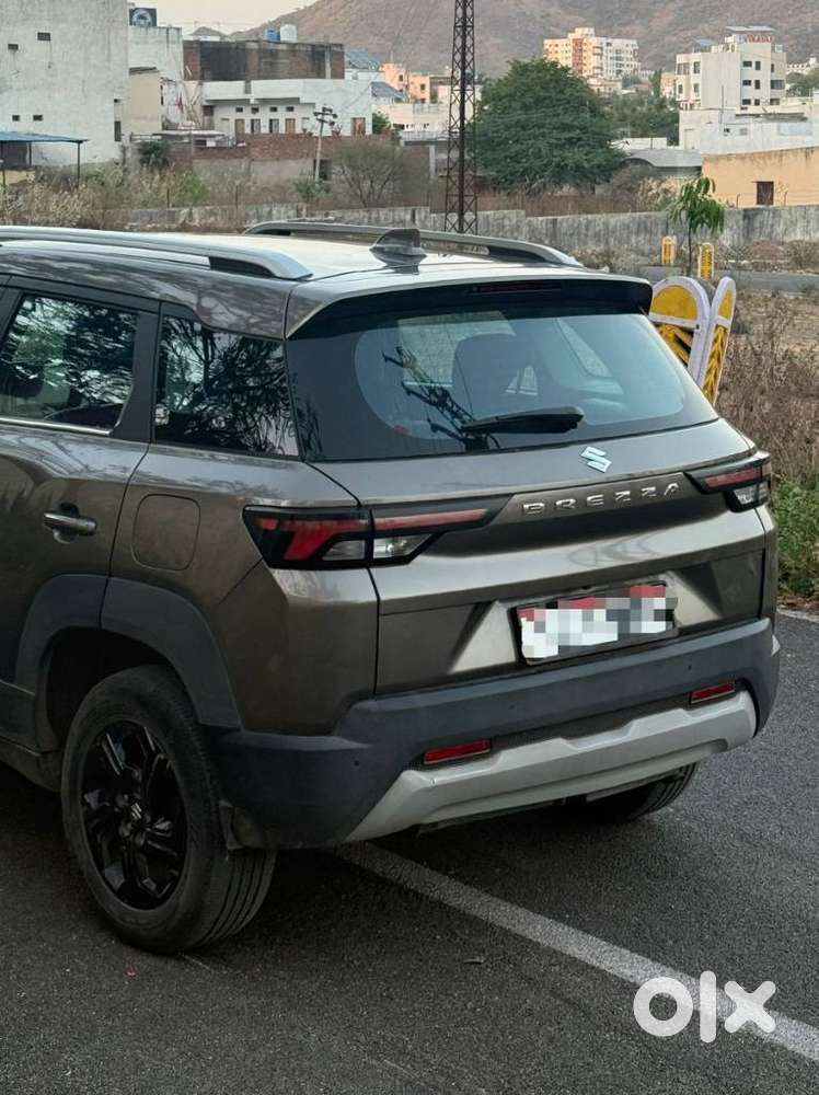 Maruti Suzuki Brezza Zxi S-cng, 2024, Cng & Hybrids