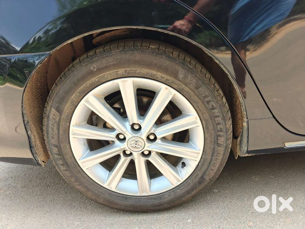 Toyota Camry Hybrid 2014
