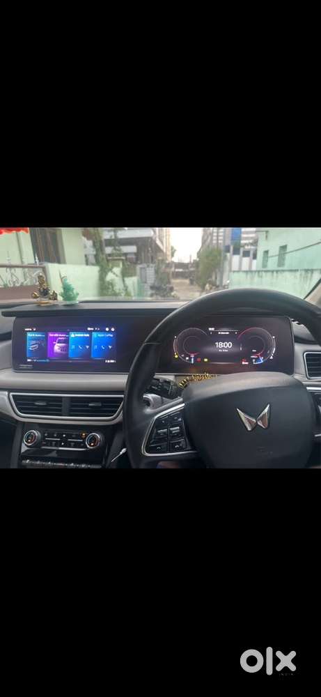 Mahindra Xuv700 Petrol 2021