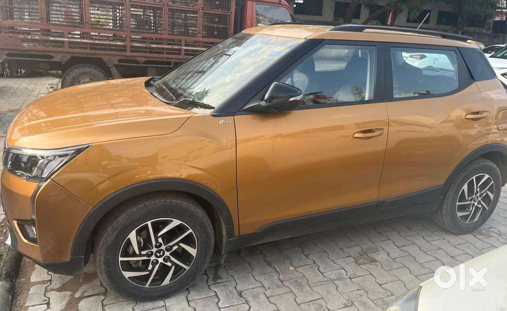 Mahindra Xuv300 W8 Option, 2024, Petrol
