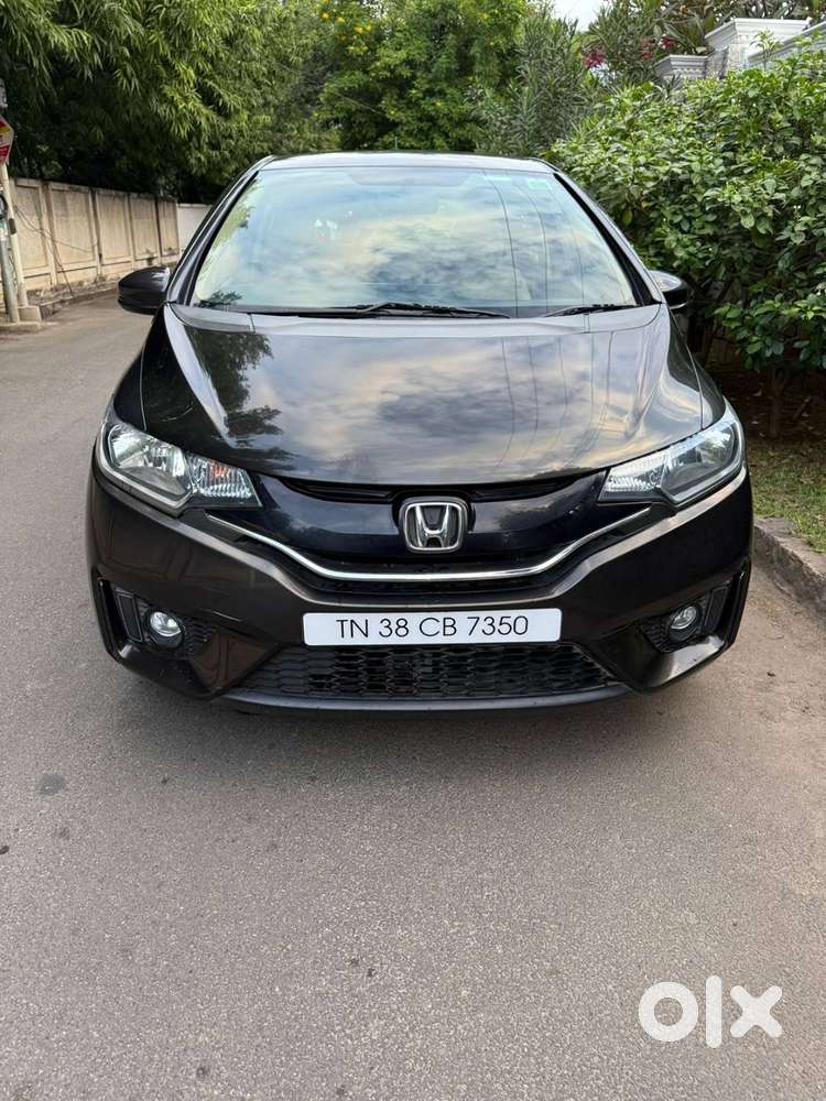 Honda Jazz 2015 Sv Diesel  86,000 Km  2nd Owner