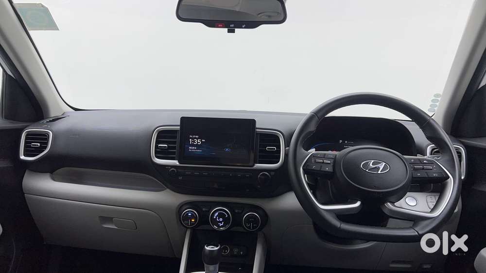 Hyundai Venue 1.0 Sx (o) Turbo Dct, 2023, Petrol