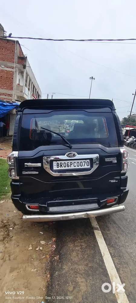 Mahindra Scorpio 2015 Diesel Well Maintained