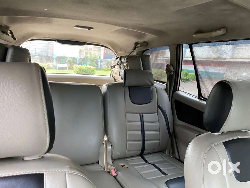 Toyota Innova 2010 Diesel 225000 Km Driven