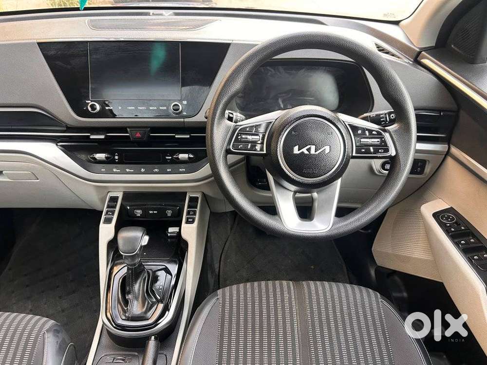 Kia Carens 1.4 Prestige Plus Turbo Dct 7 Str, 2024, Petrol