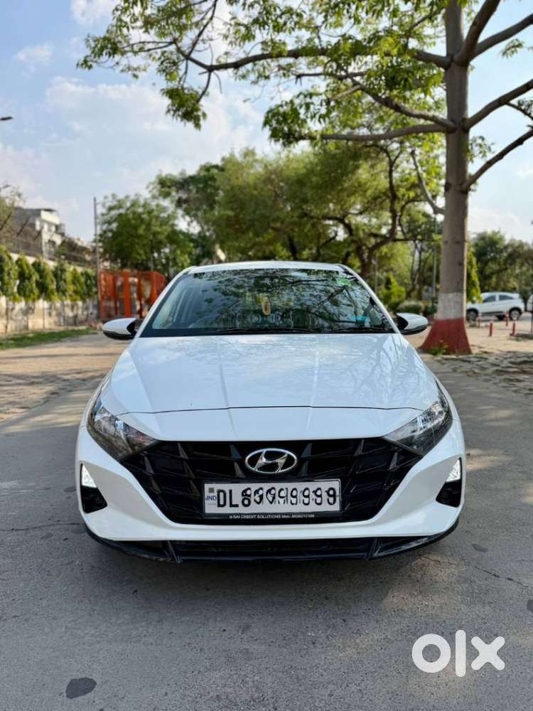 Hyundai I20 Sportz 1.2 Ivt, 2023, Petrol