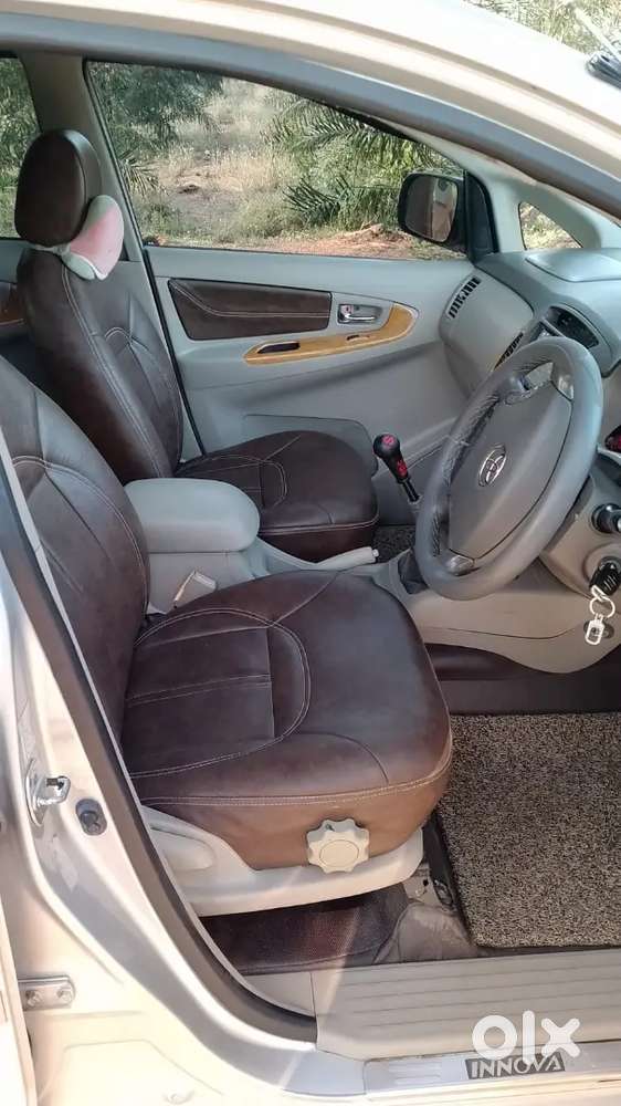 Toyota Innova 2013 Diesel 240000 Km Driven