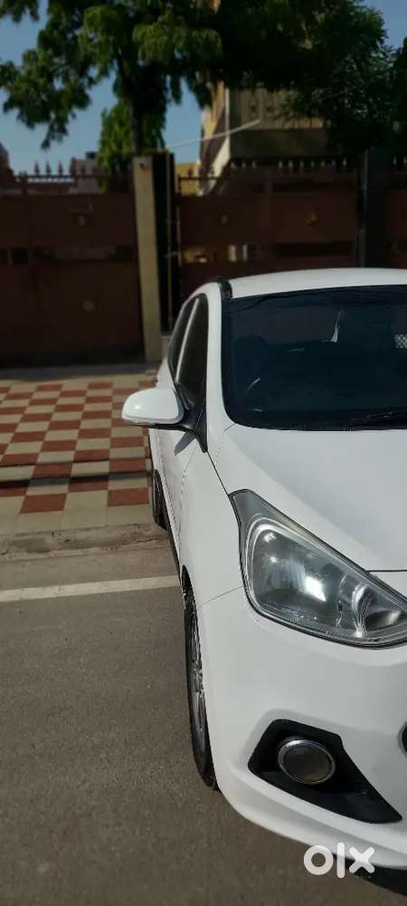 Showroom Condition Grand I10 Asta (o) 1.2 Auto Push Button Start